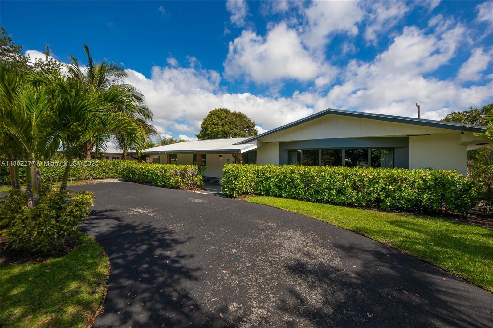 2117 NE 62nd St, Fort Lauderdale, Florida image 5