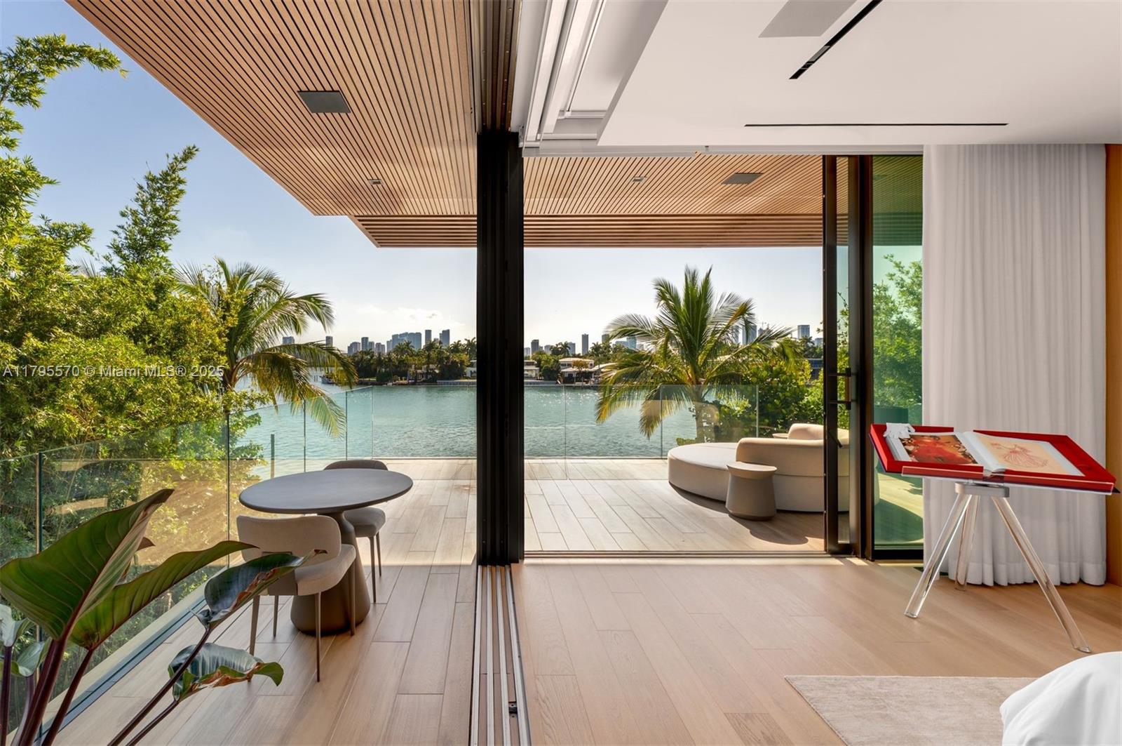 220 W Dilido Dr, Miami Beach, Florida image 11