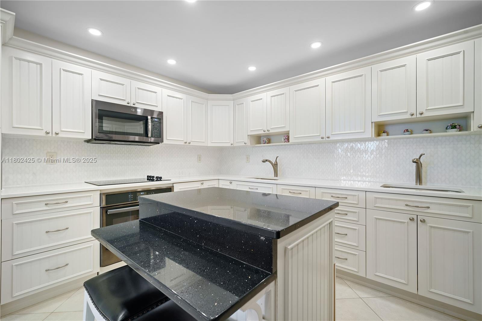 Property photo # 4
