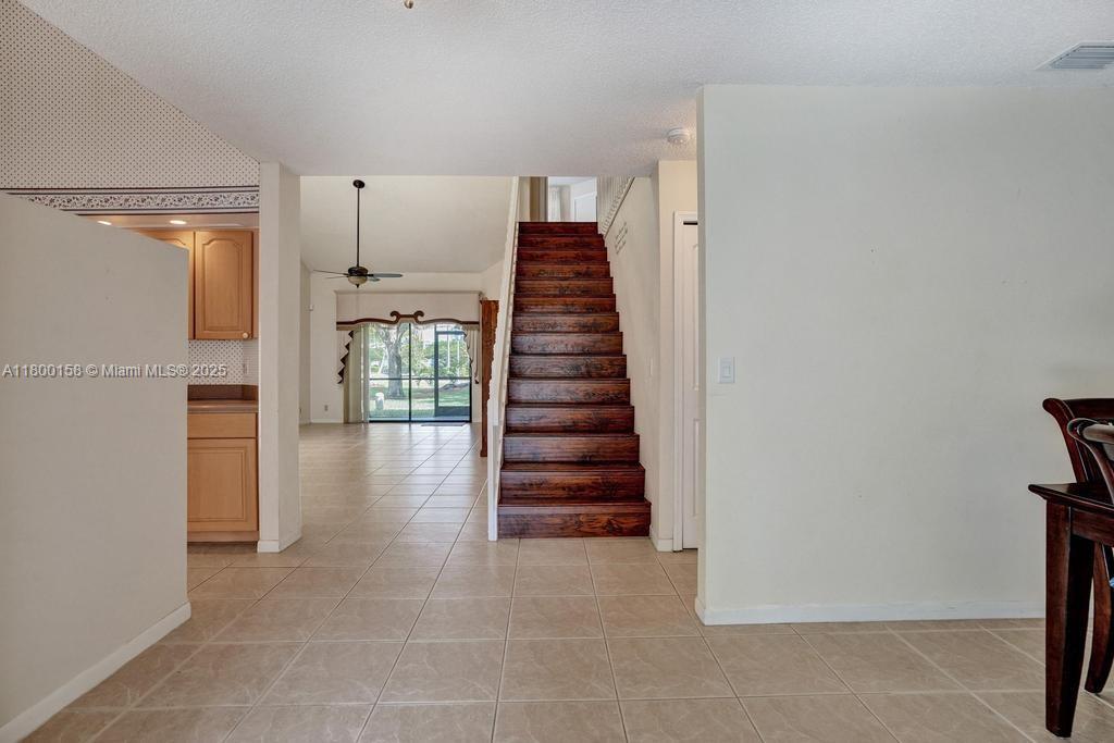 8465 Waterford Cir #8465, Tamarac, Florida image 20