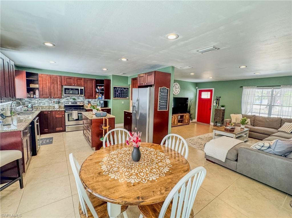 4002 Cascade Lane, La Belle, Florida image 13