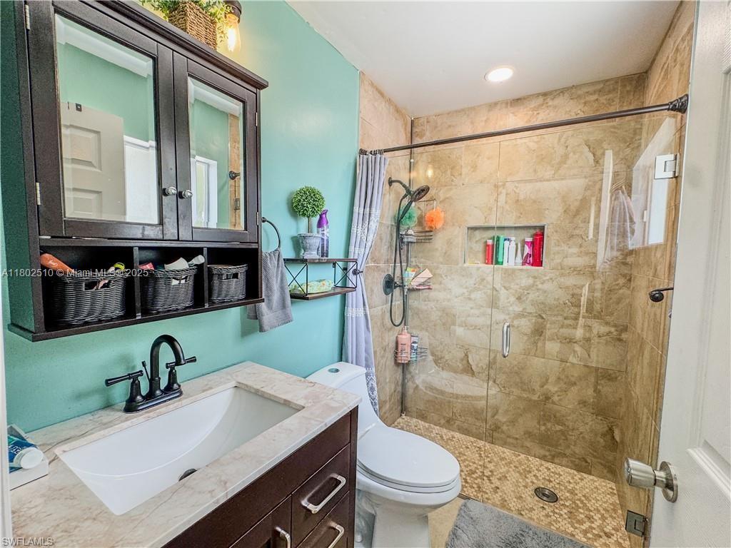 4002 Cascade Lane, La Belle, Florida image 17
