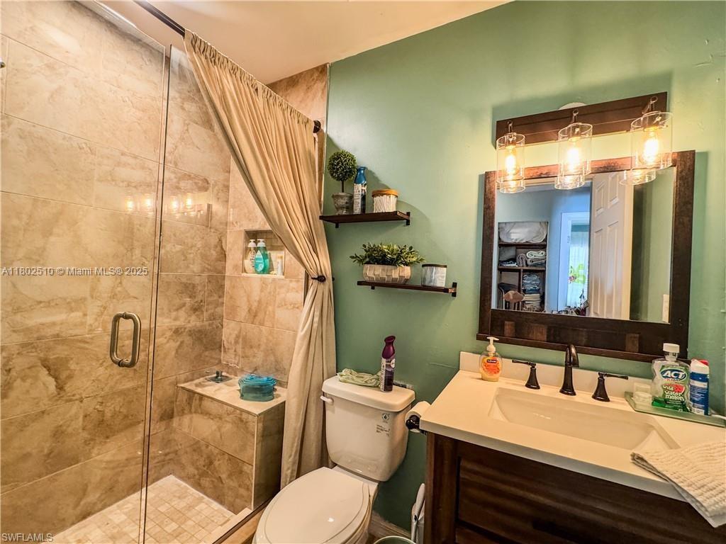 4002 Cascade Lane, La Belle, Florida image 20