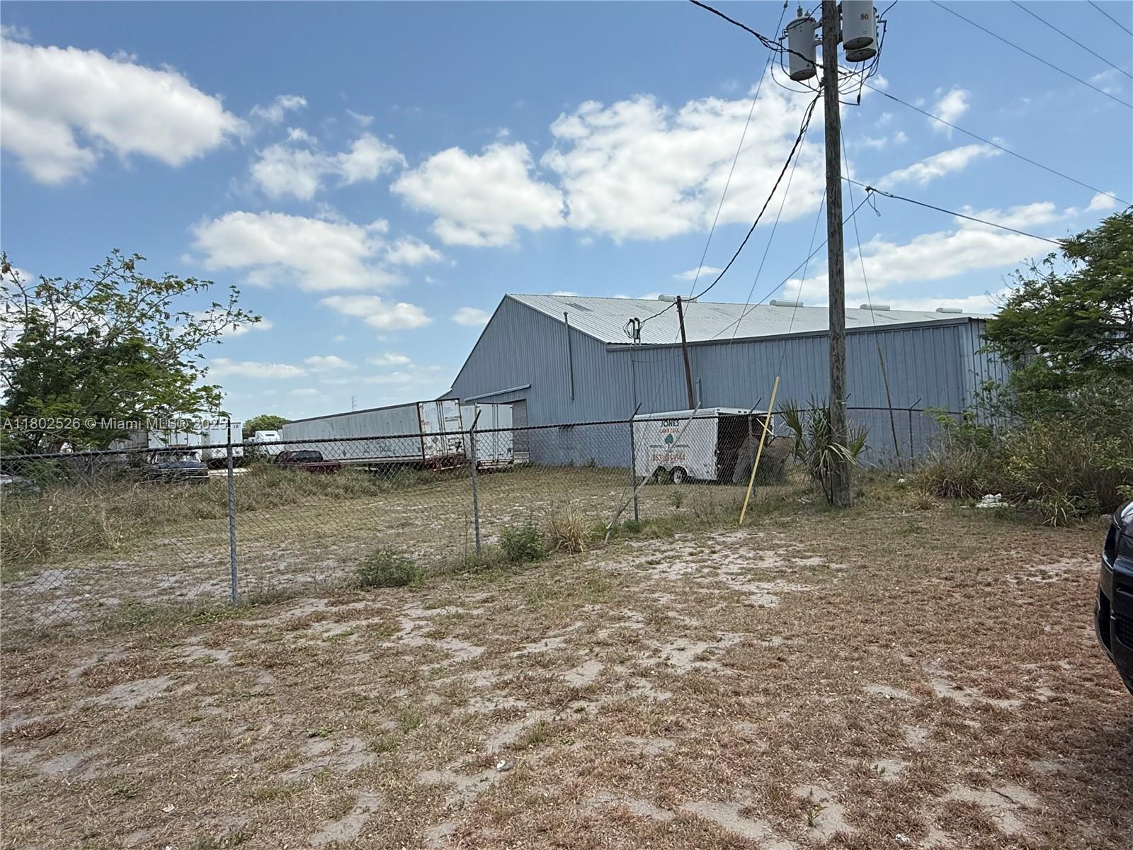 207 Rainbow Street, Avon Park, Florida image 2