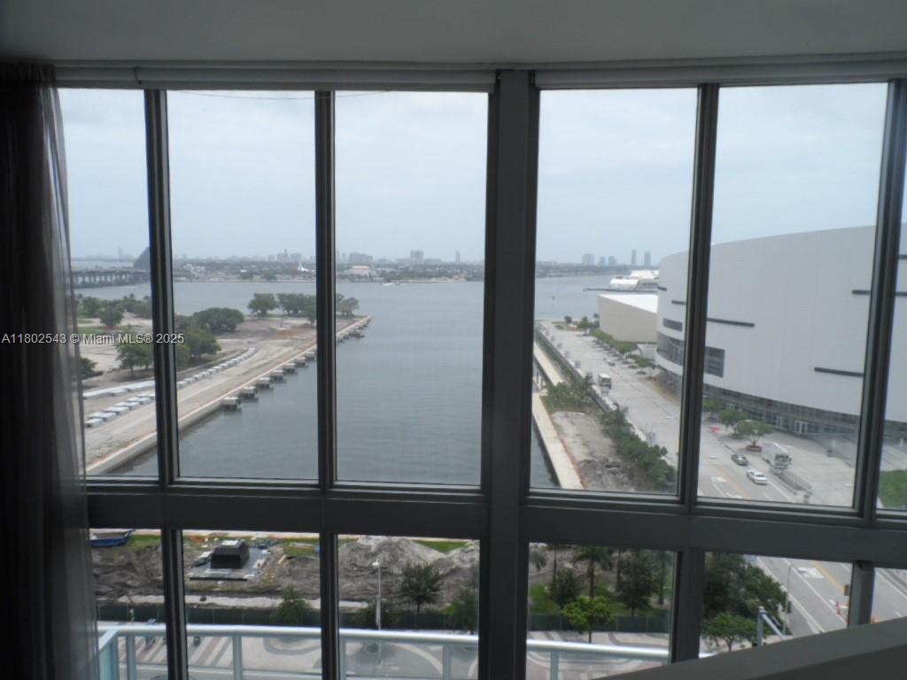 888 Biscayne Blvd #1104, Miami FL 33132