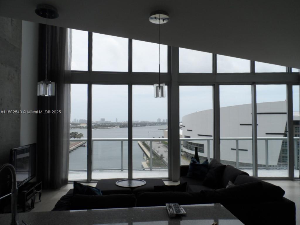 888 Biscayne Blvd #1104, Miami FL 33132
