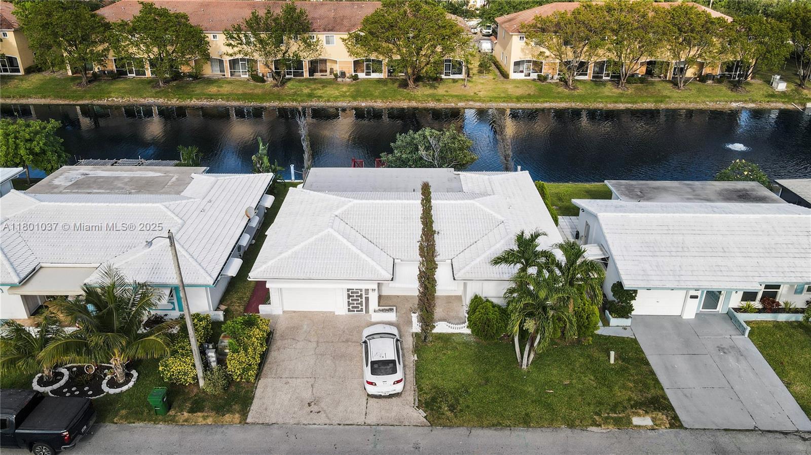 5706 NW 81st Ave, Tamarac, Florida image 36