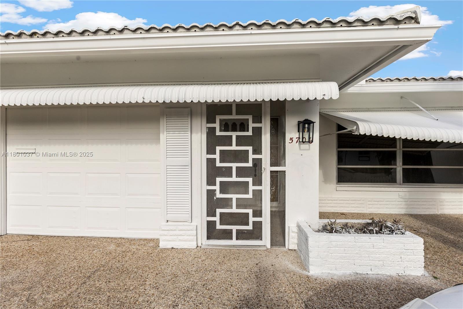 5706 NW 81st Ave, Tamarac, Florida image 4