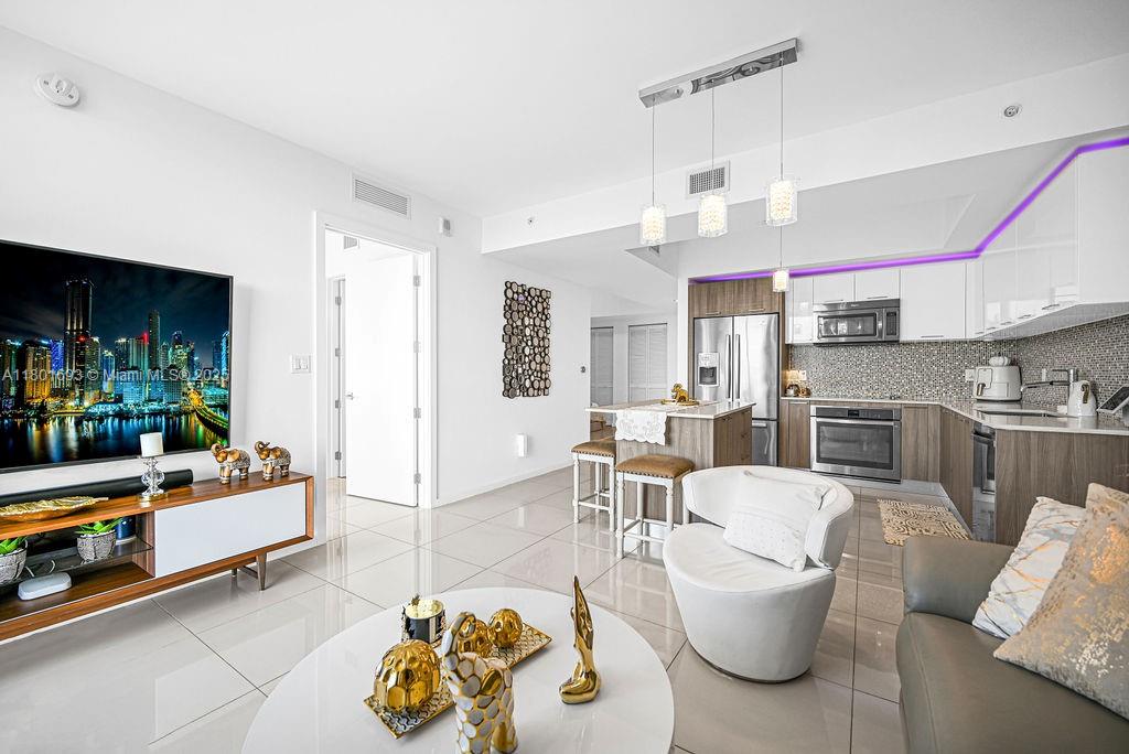 Property photo # 9