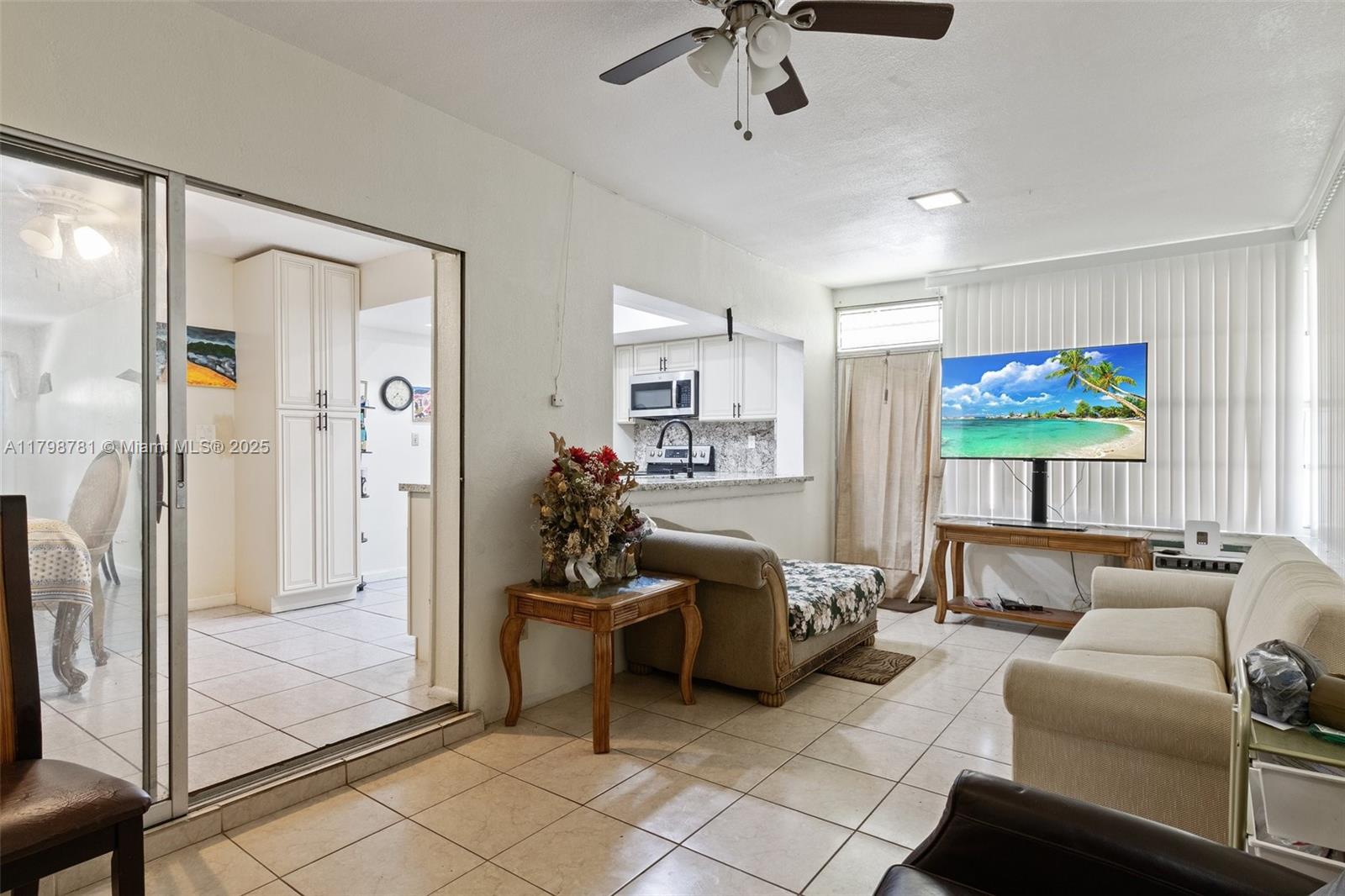 4216 NW 52nd Ave, Lauderdale Lakes, Florida image 11