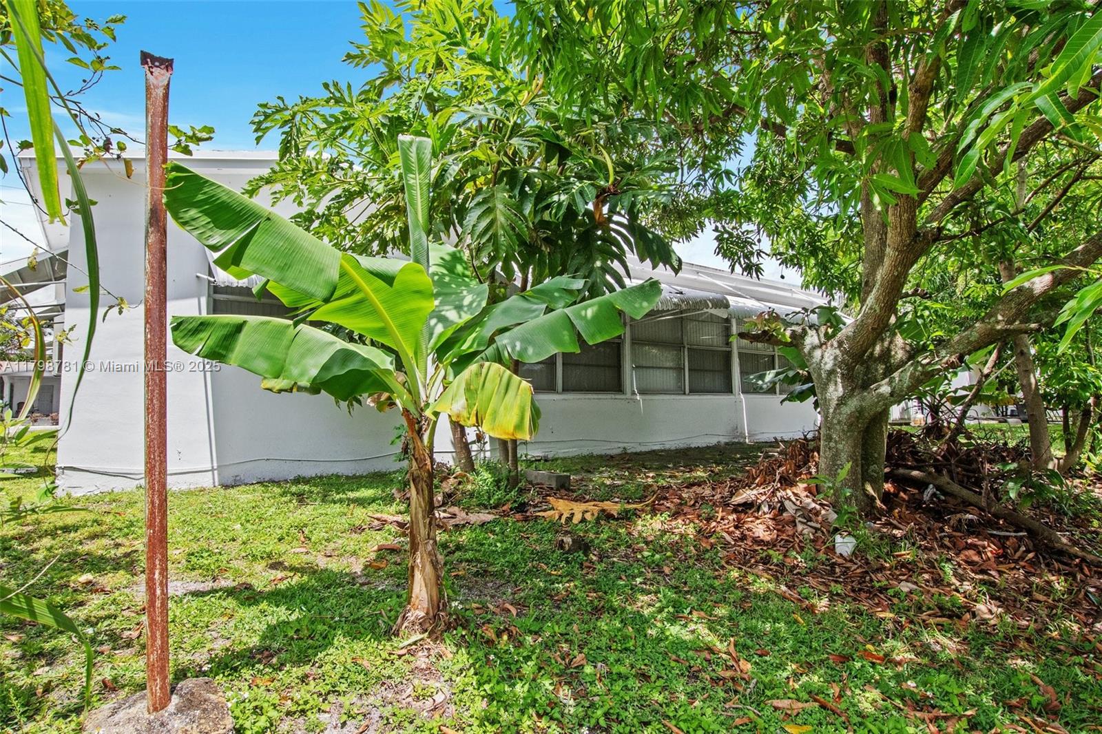 4216 NW 52nd Ave, Lauderdale Lakes, Florida image 18