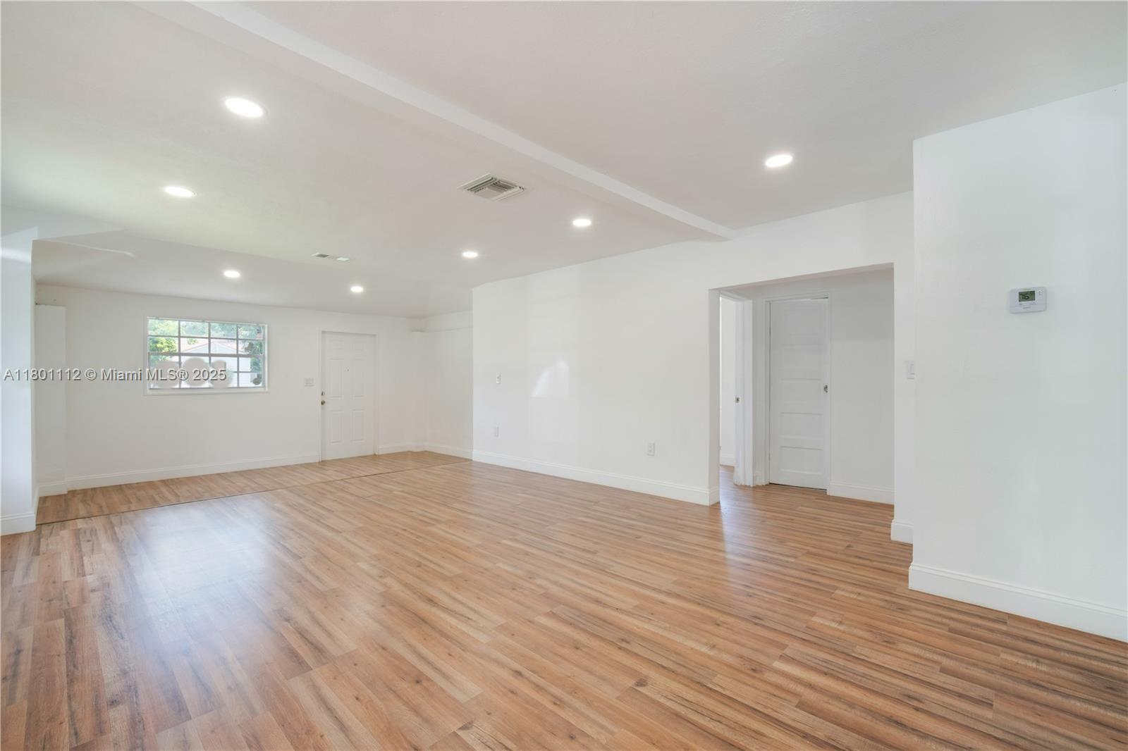 Residential, Hollywood, Florida image 14