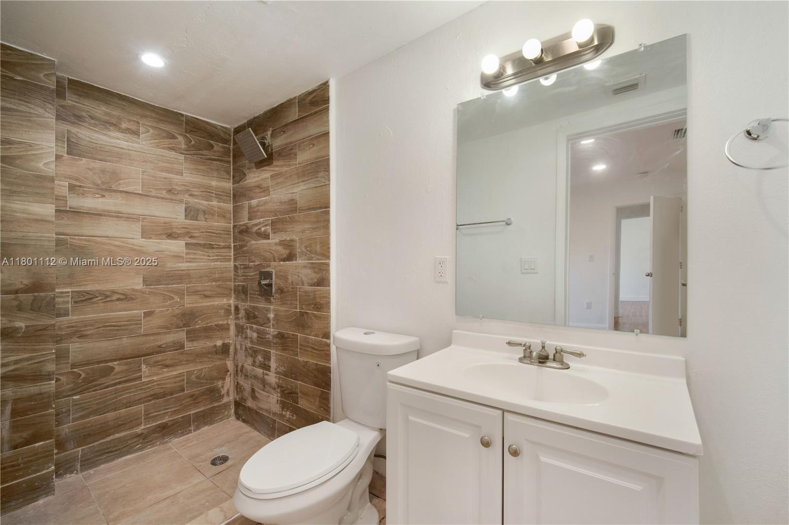 Residential, Hollywood, Florida image 16