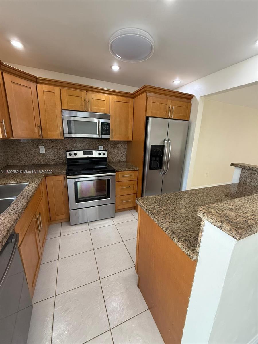 Property photo # 9