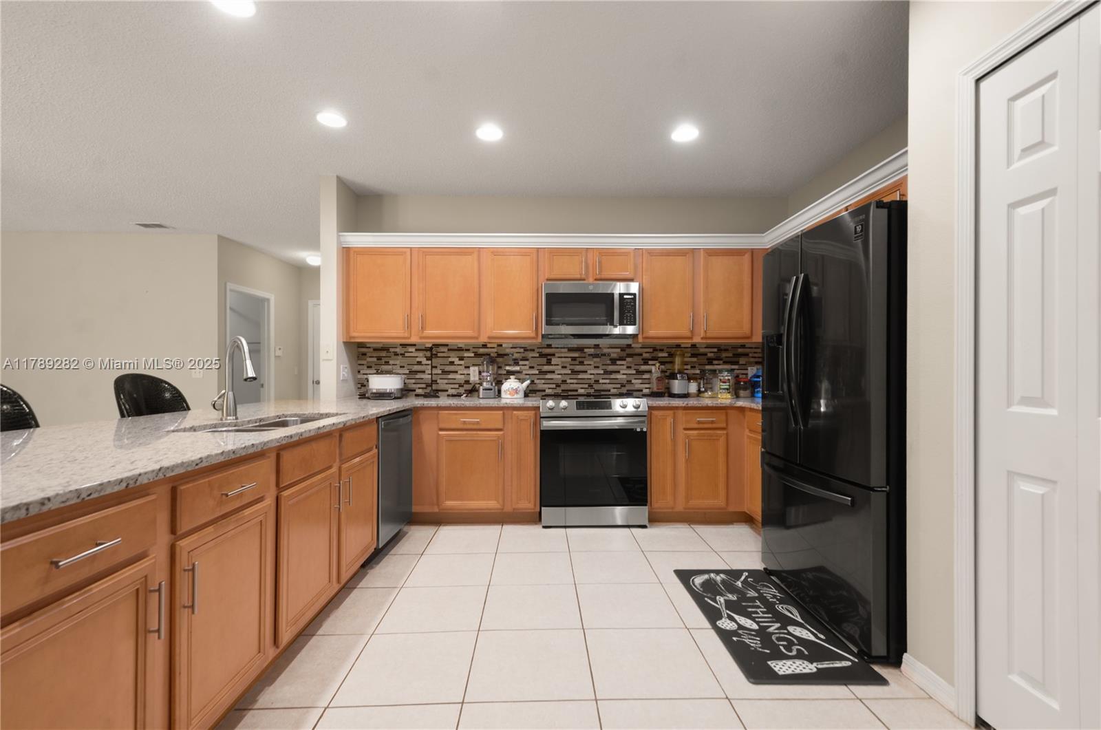 133 Inconnu Ct, Kissimmee, Florida image 11