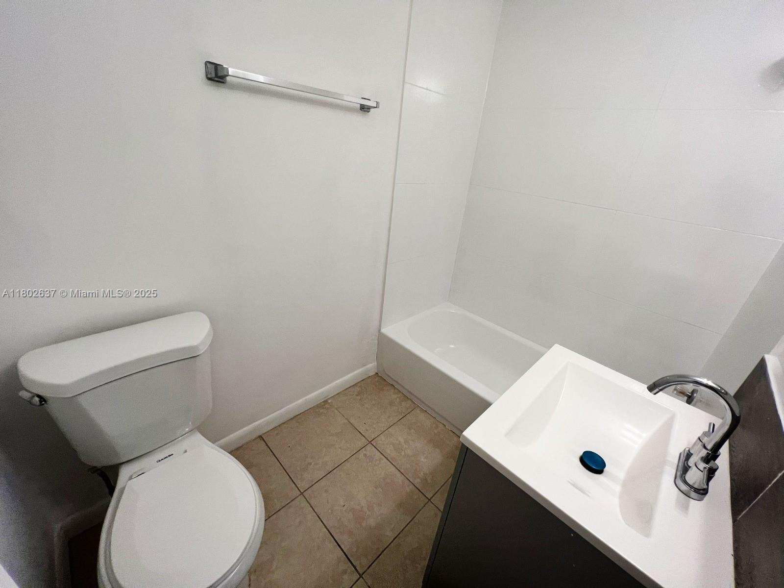 1000 NE 131st St, North Miami, Florida image 35