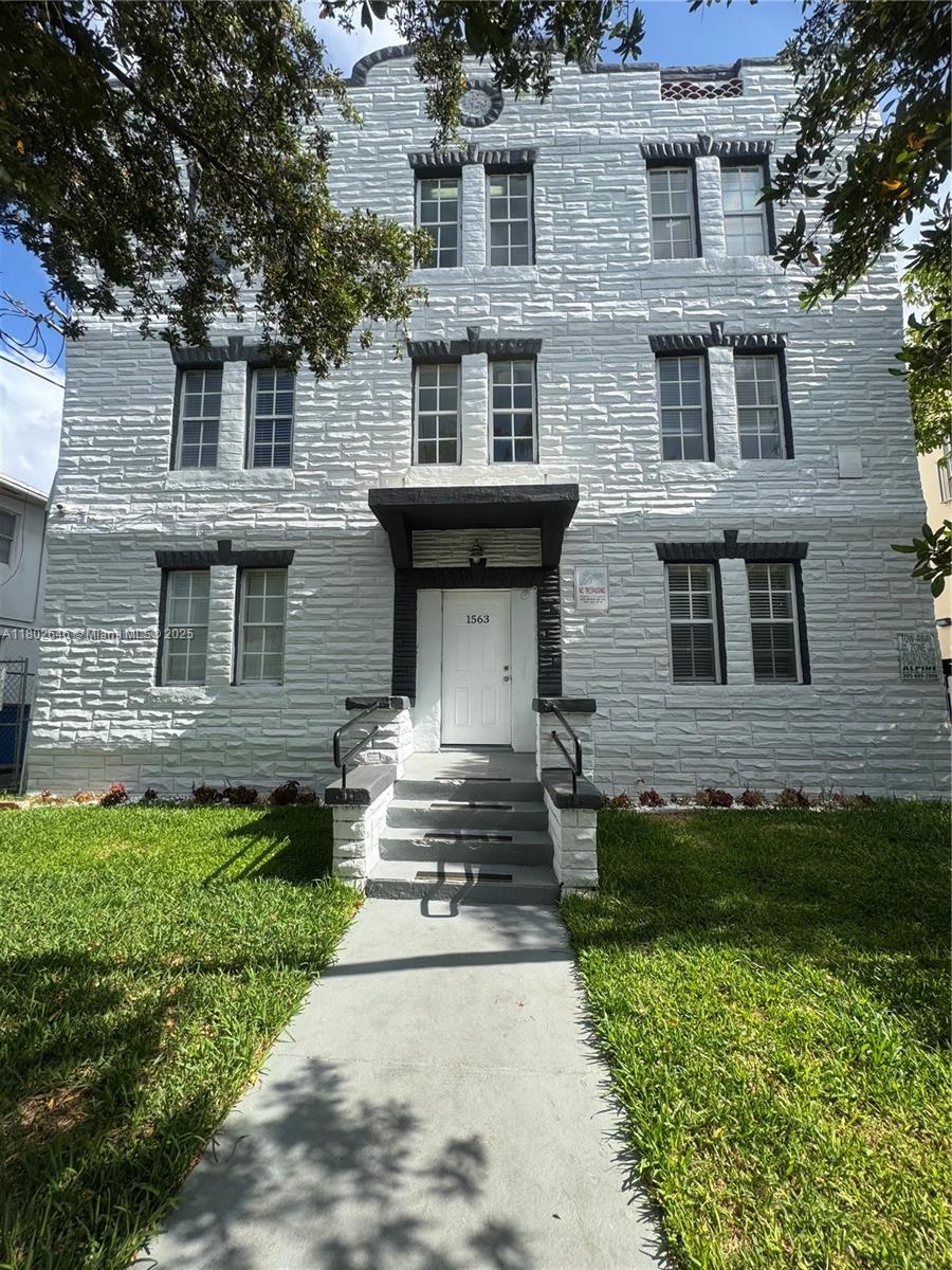 Property photo # 0