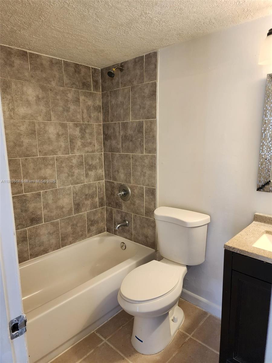 6020 Shakerwood Cir #103, Tamarac, Florida image 3