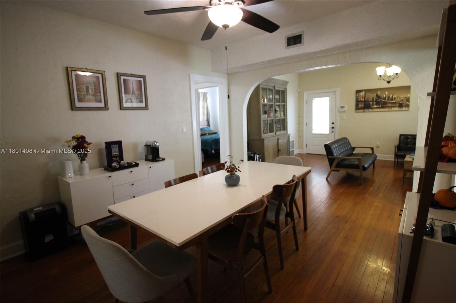 817 Lorca St, Coral Gables, Florida image 11