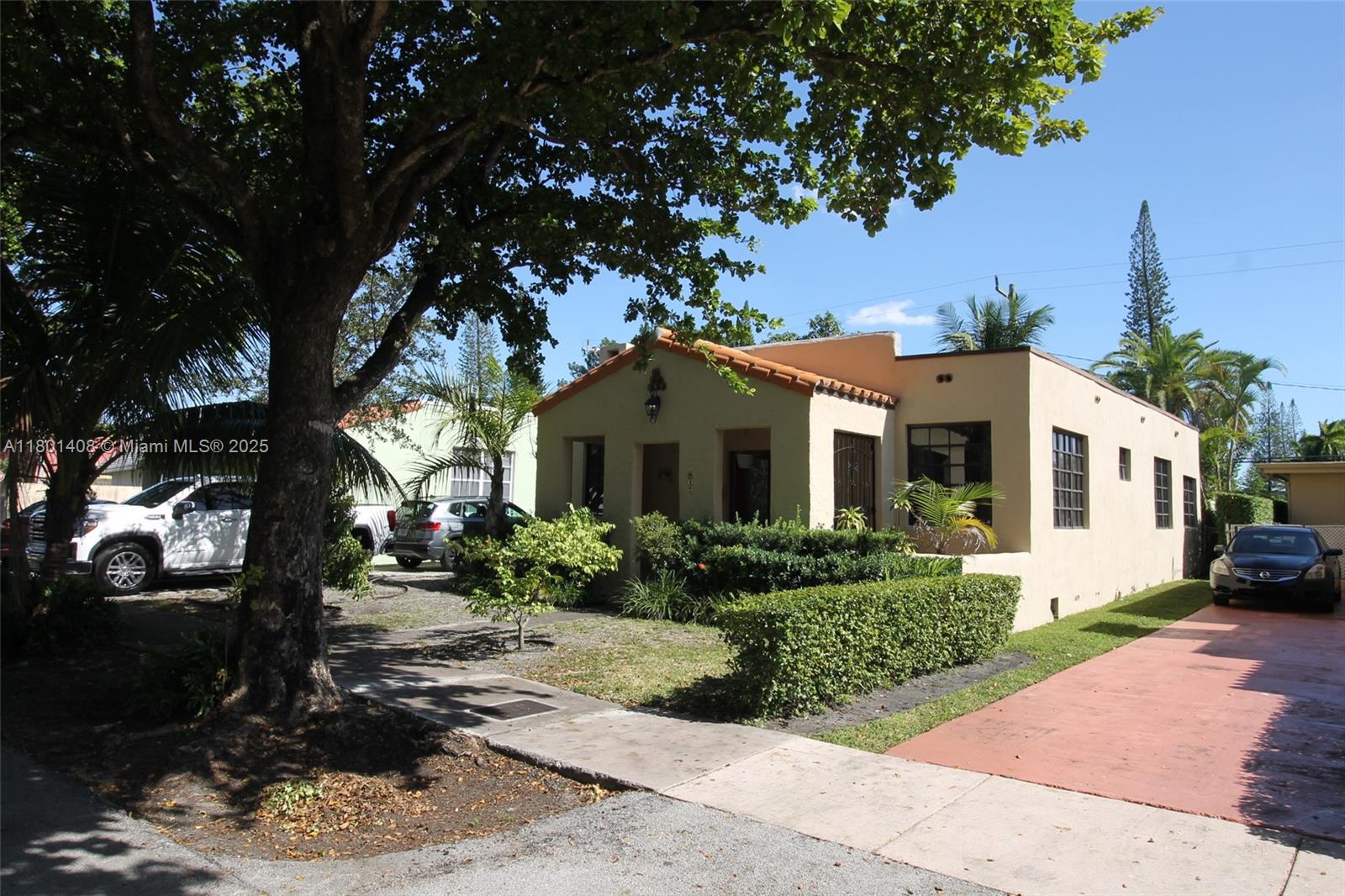 817 Lorca St, Coral Gables, Florida image 30