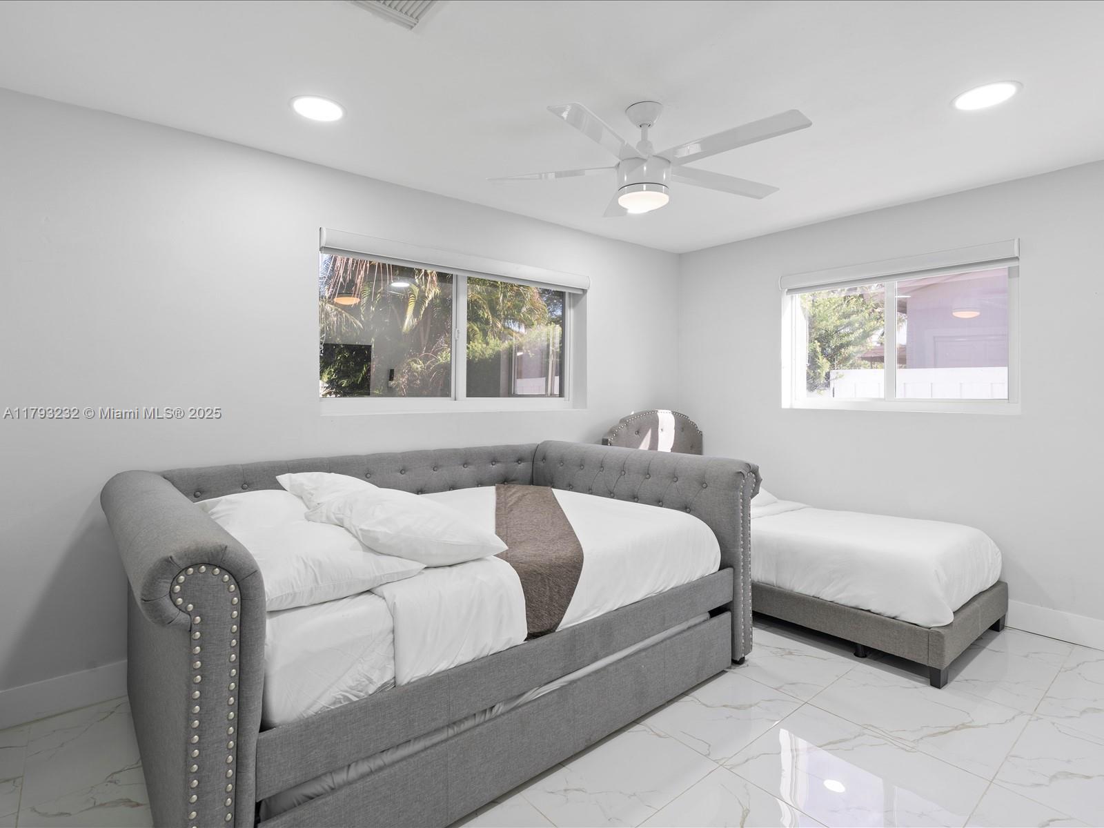 6820 SW 9th St, Pembroke Pines, Florida image 11