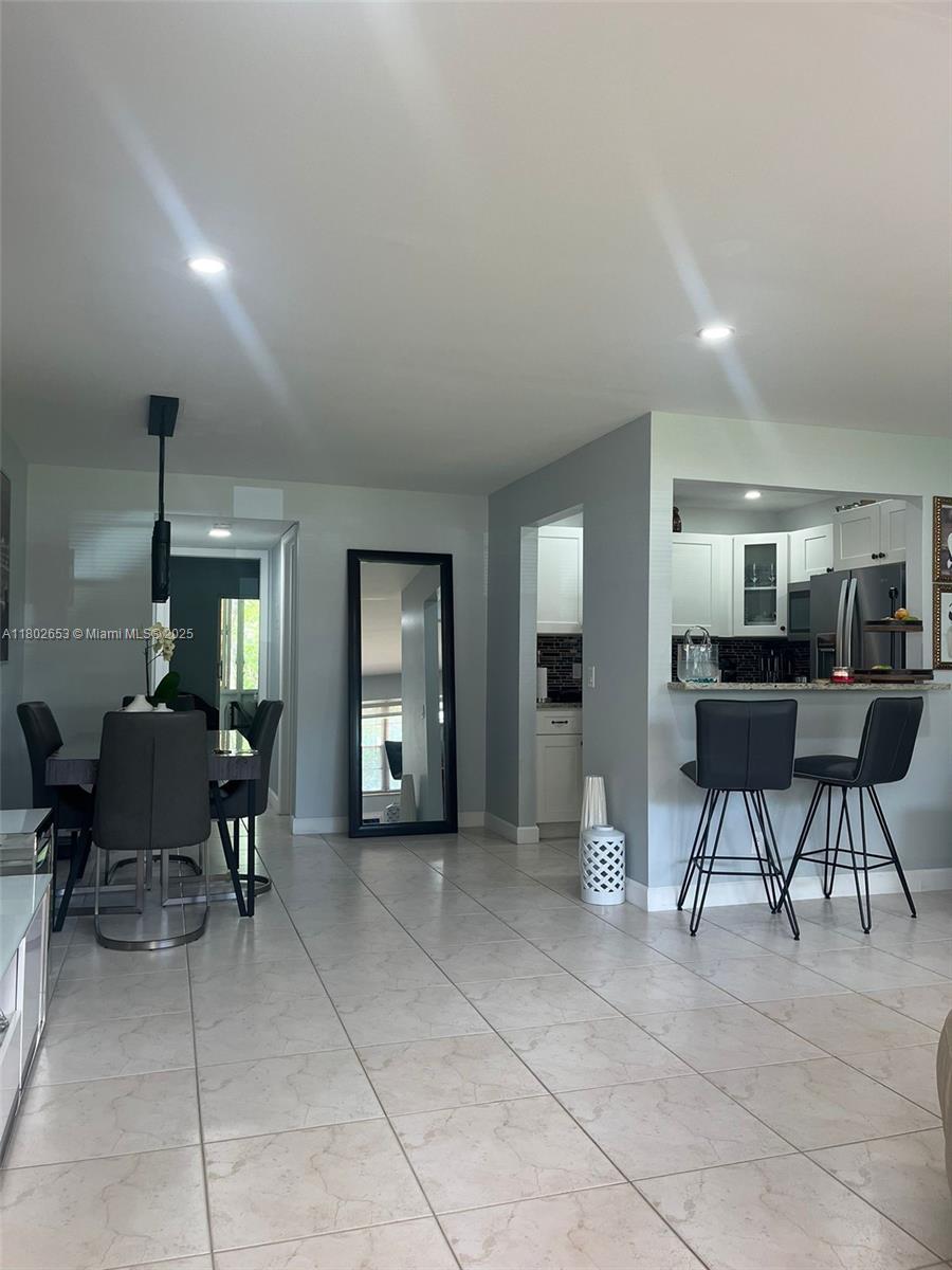 35 Camden #B, West Palm Beach, Florida image 2