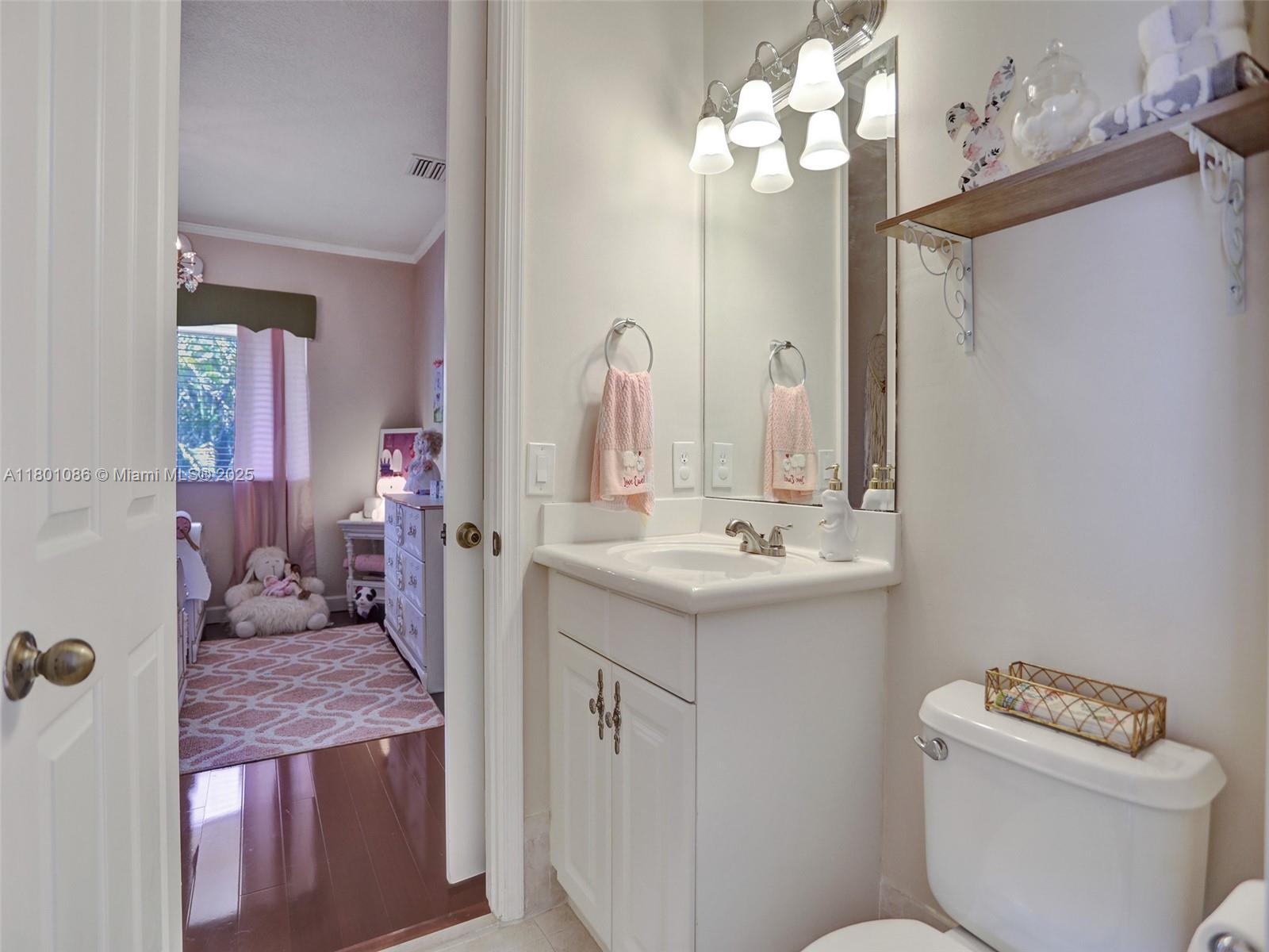 19030 SW 74th Ave, Cutler Bay, Florida image 19