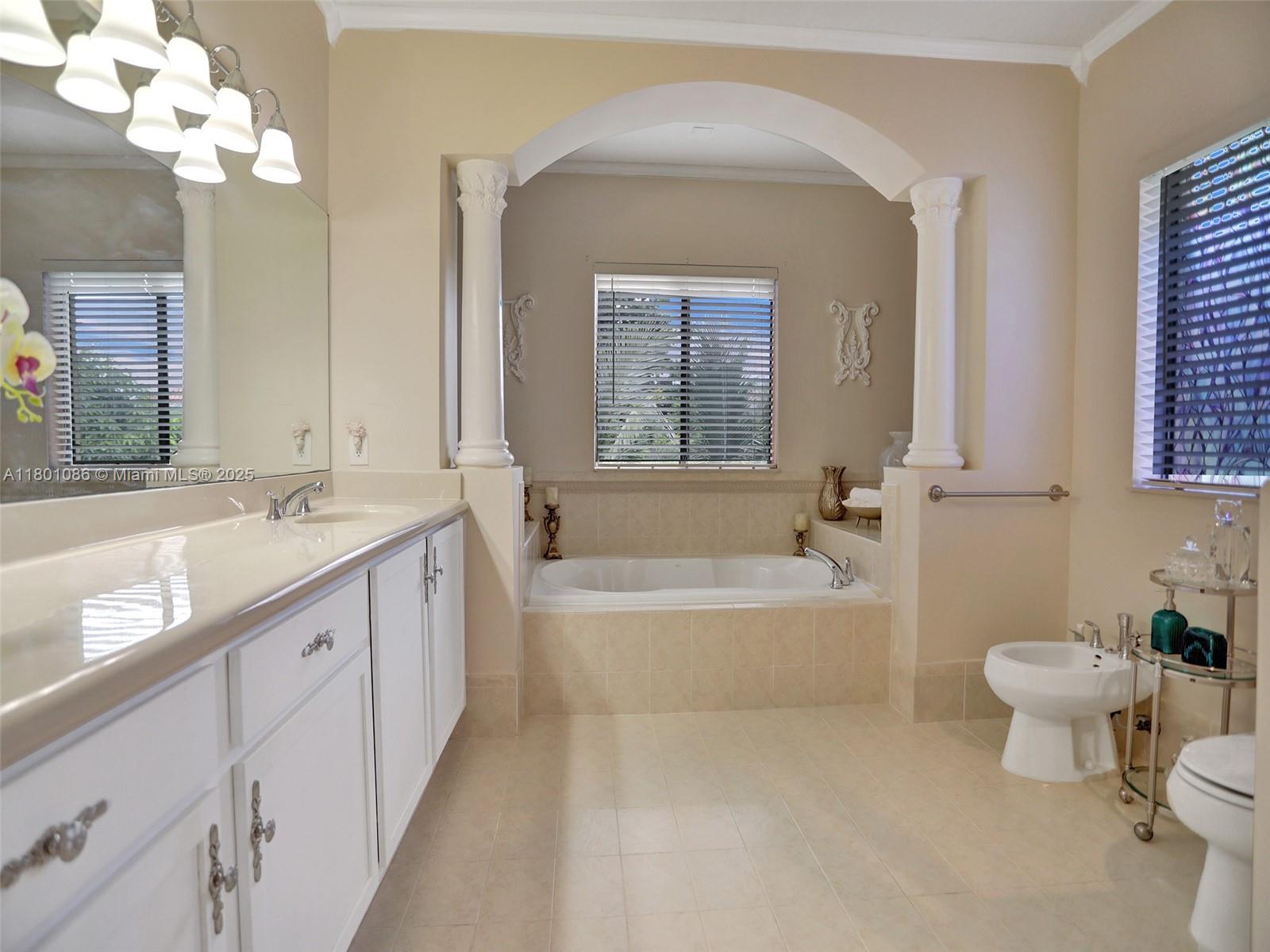 19030 SW 74th Ave, Cutler Bay, Florida image 25