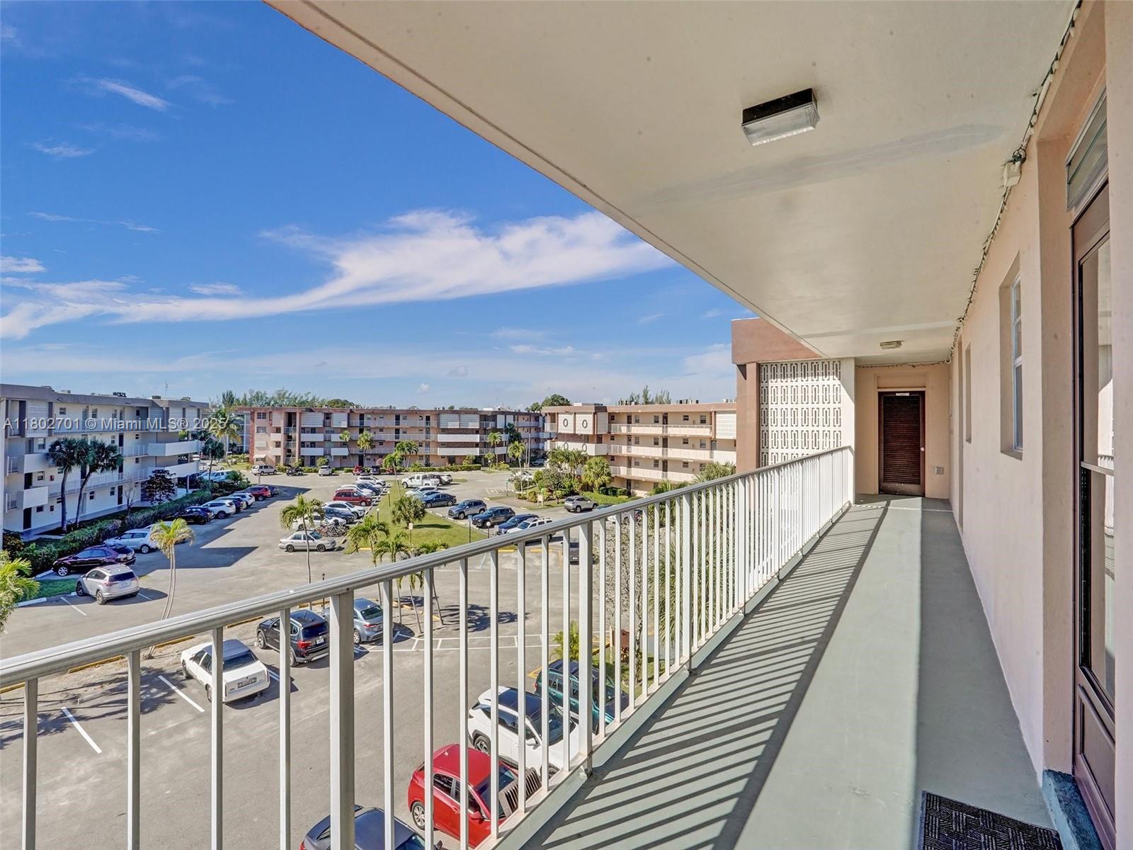 2800 NW 47th Ter #407B, Lauderdale Lakes, Florida image 20