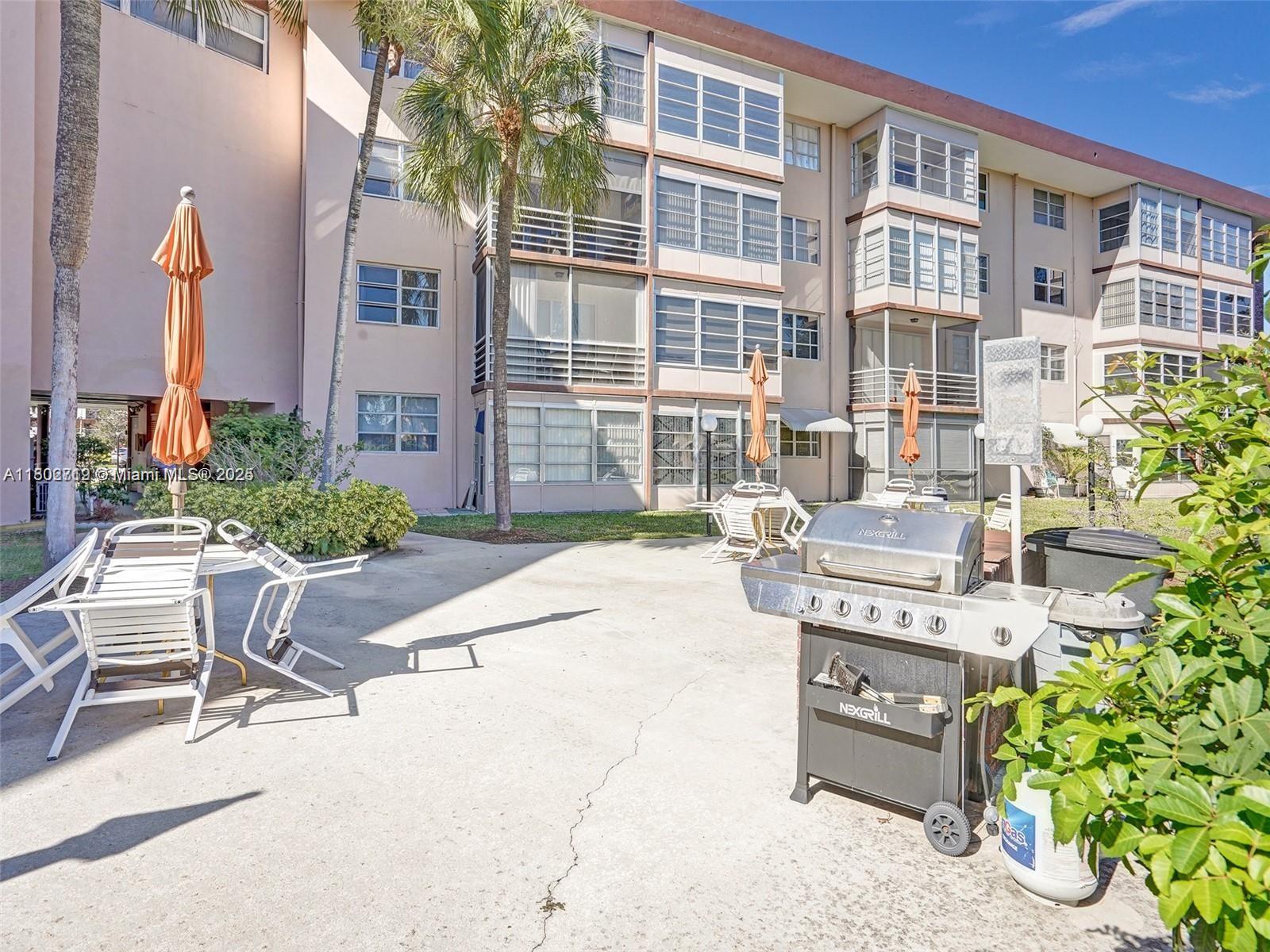 3061 NW 47th Ter #228B, Lauderdale Lakes, Florida image 13
