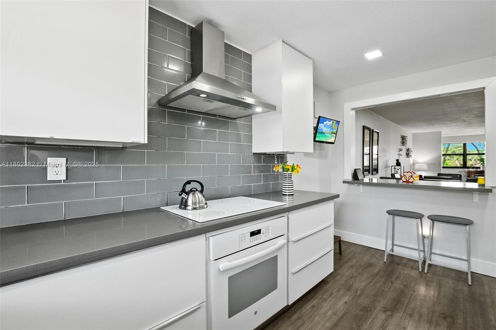 10451 Sunrise Lakes Blvd #203, Sunrise, Florida image 25