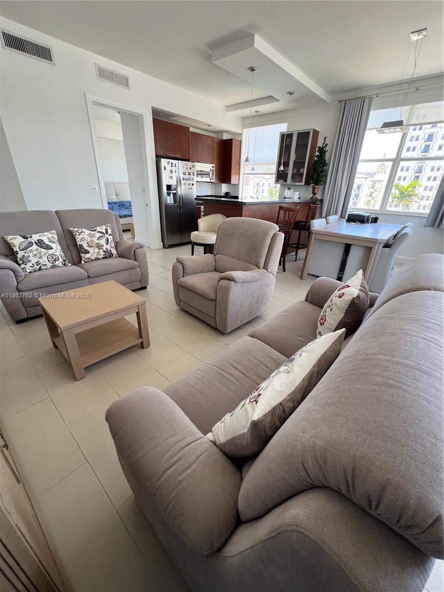 1607 Ponce De Leon Blvd #8B, Coral Gables, Florida image 11