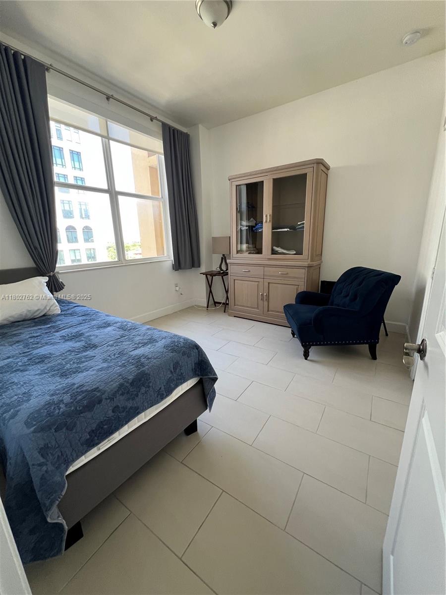 1607 Ponce De Leon Blvd #8B, Coral Gables, Florida image 13