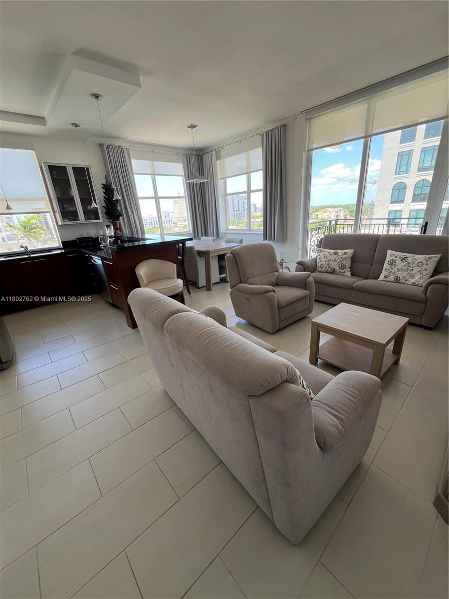 1607 Ponce De Leon Blvd #8B, Coral Gables, Florida image 7