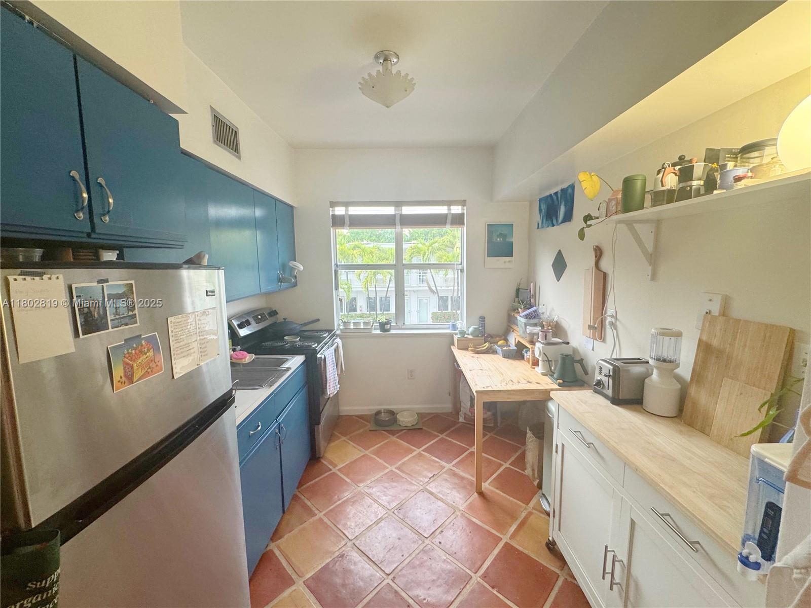 Property photo # 9