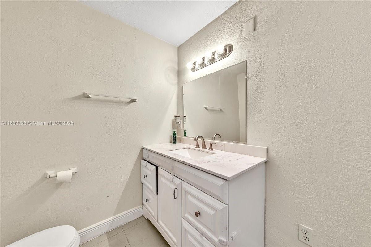 9765 NW 37th St, Sunrise, Florida image 19