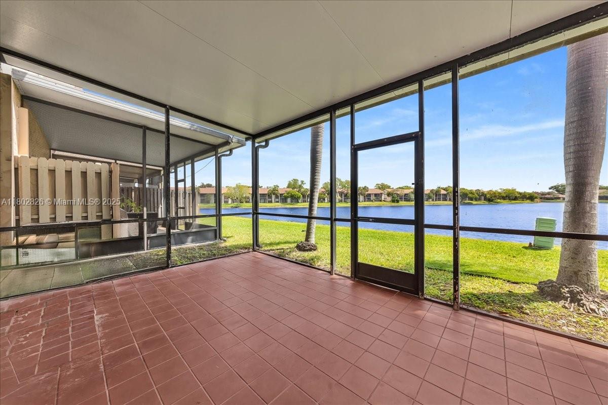 9765 NW 37th St, Sunrise, Florida image 36