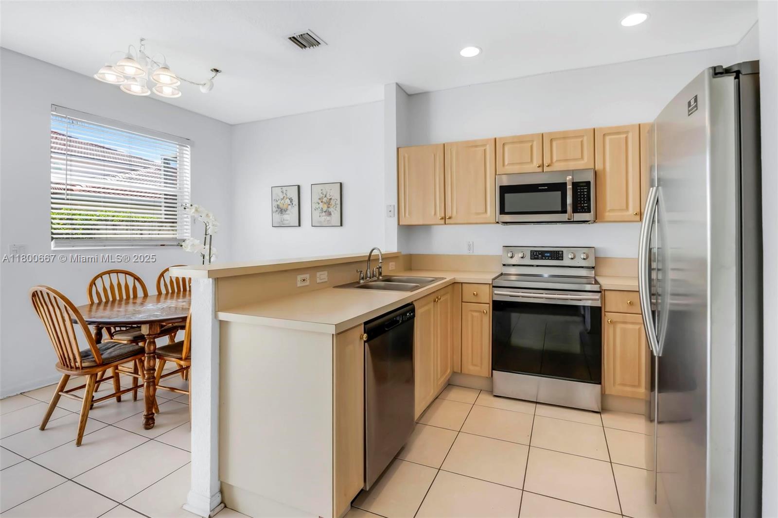 11635 NW 47th Ct, Coral Springs, Florida image 10