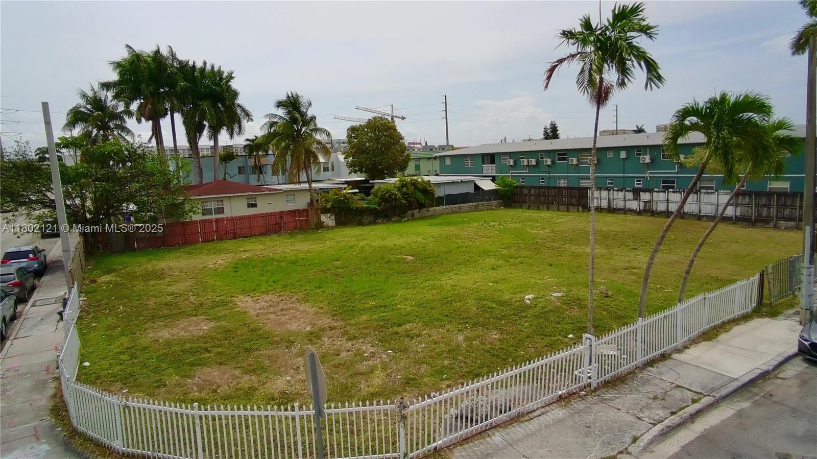 895 NW 45th Ave, Miami, Florida image 4