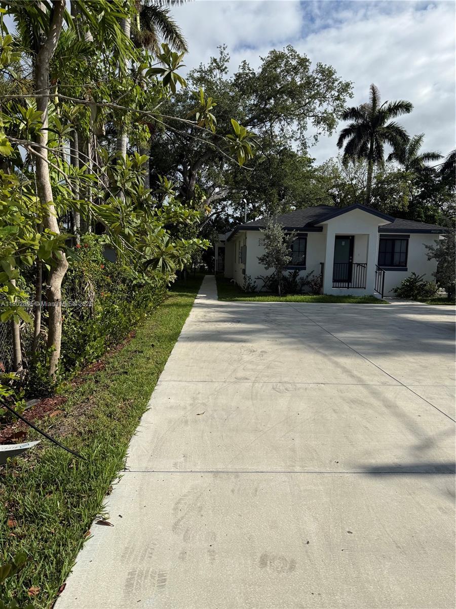 210 SW 3rd St, Florida City, Florida image 5