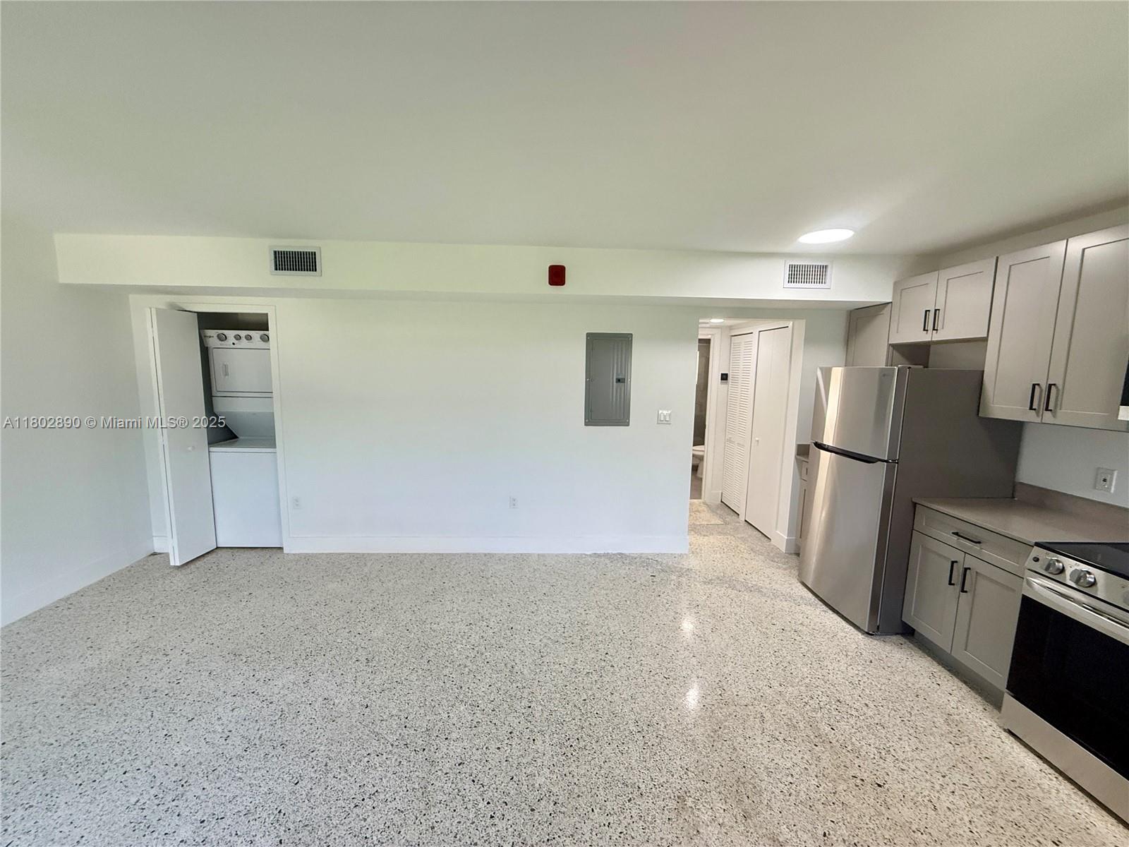 Property photo # 8