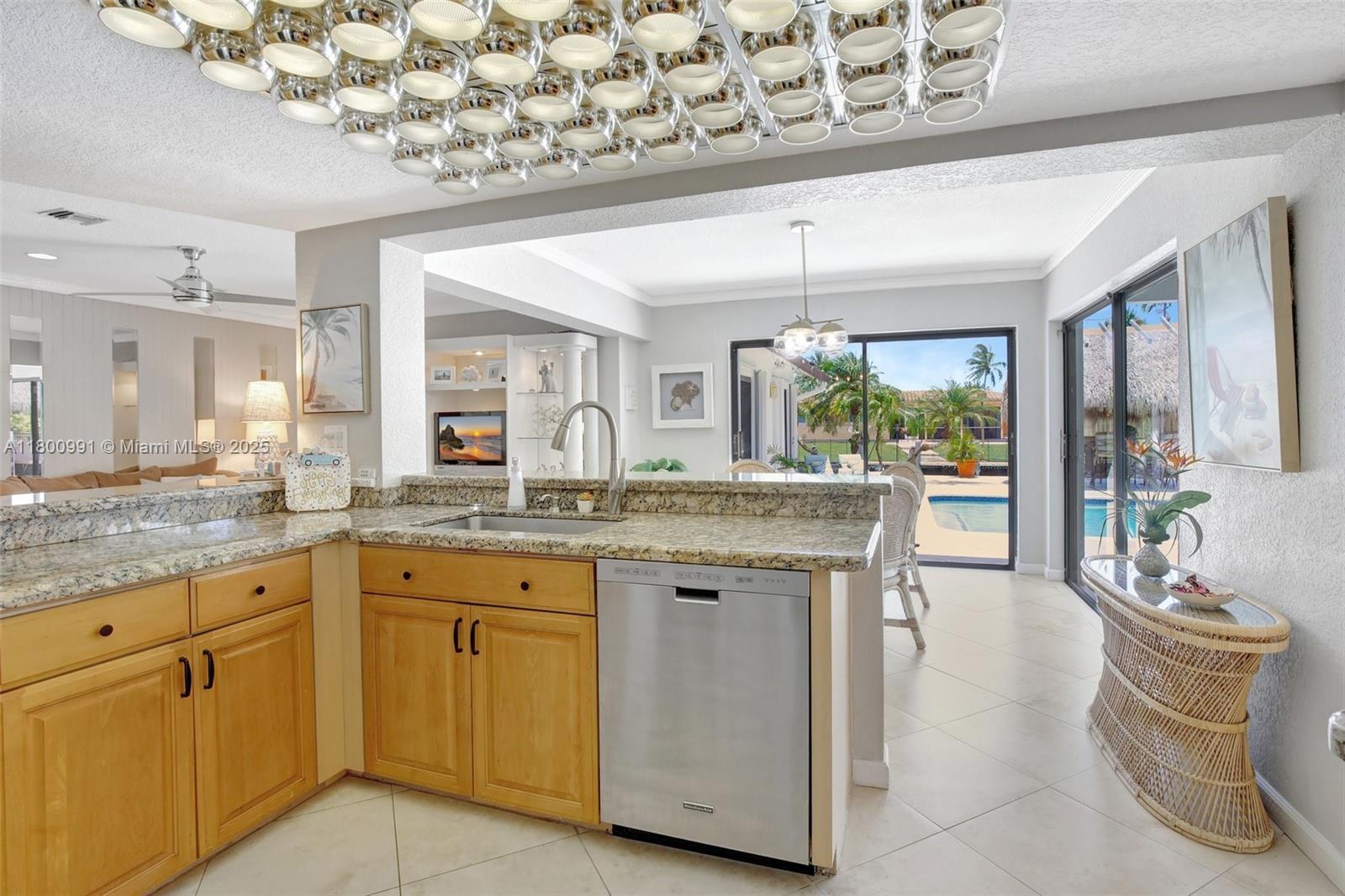 6001 SW 18th St, Plantation, Florida image 39