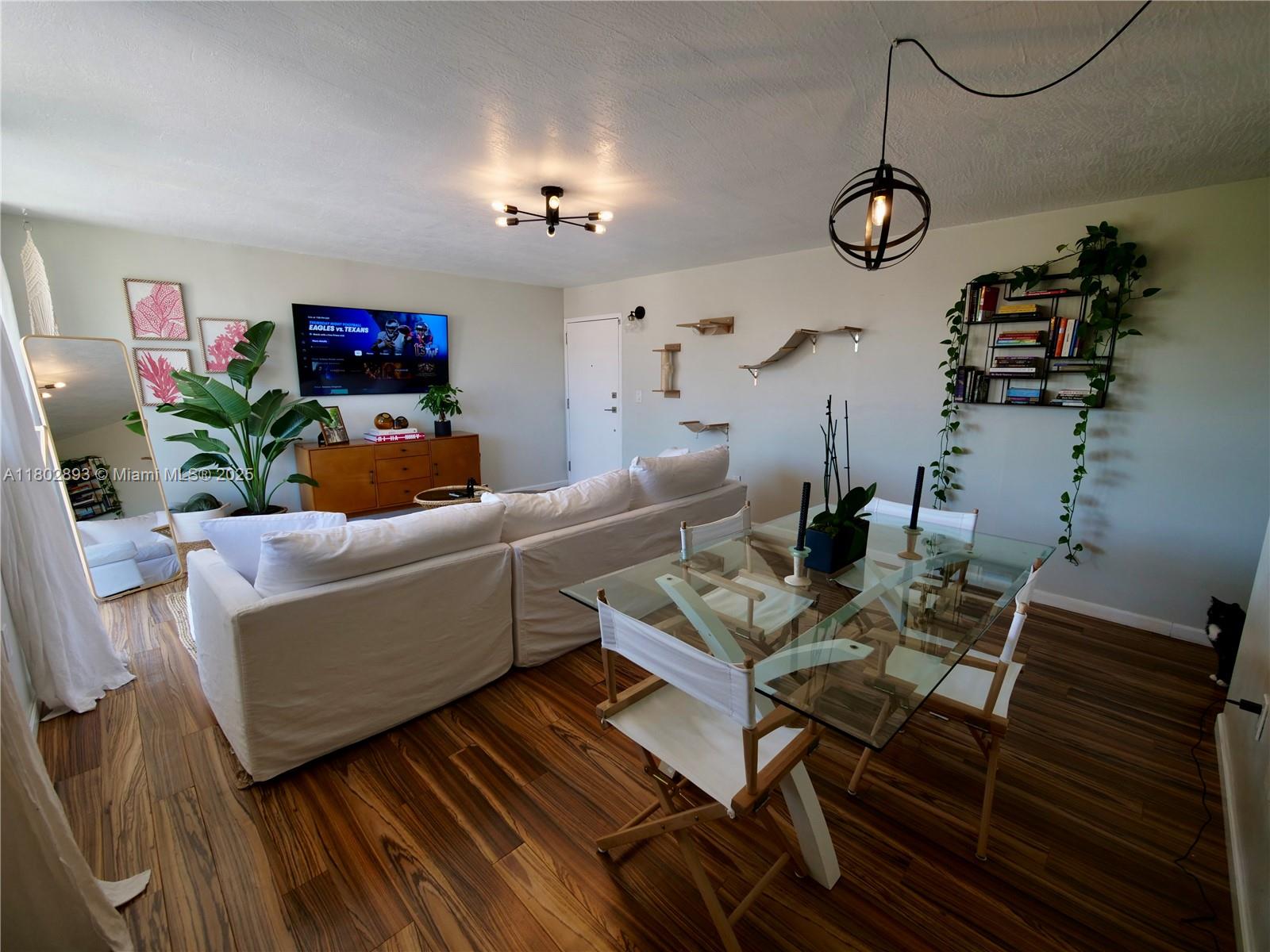 16518 NE 26th Ave #305, North Miami Beach, Florida image 3