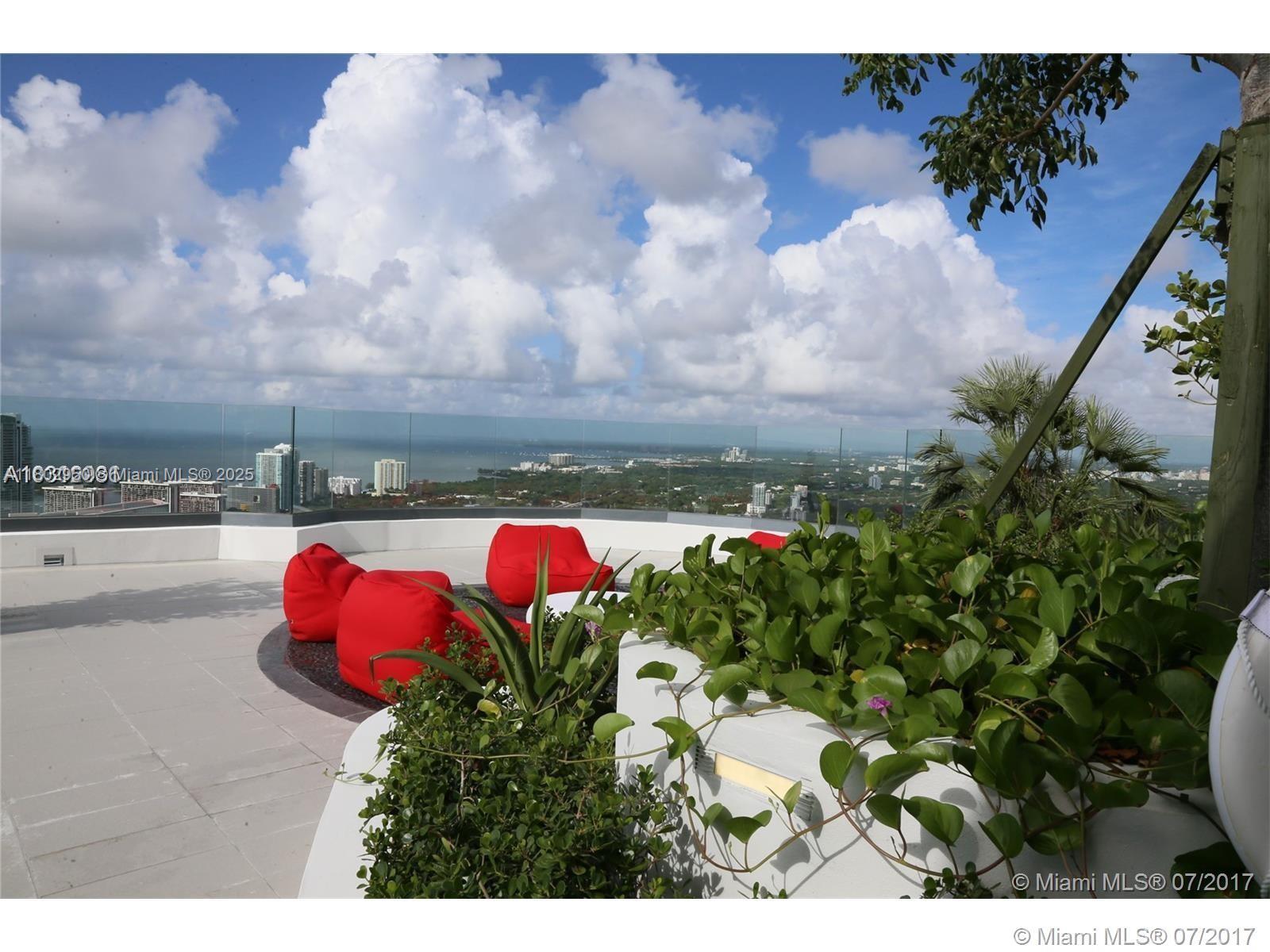 55 SW 9th St #3409, Miami FL 33130