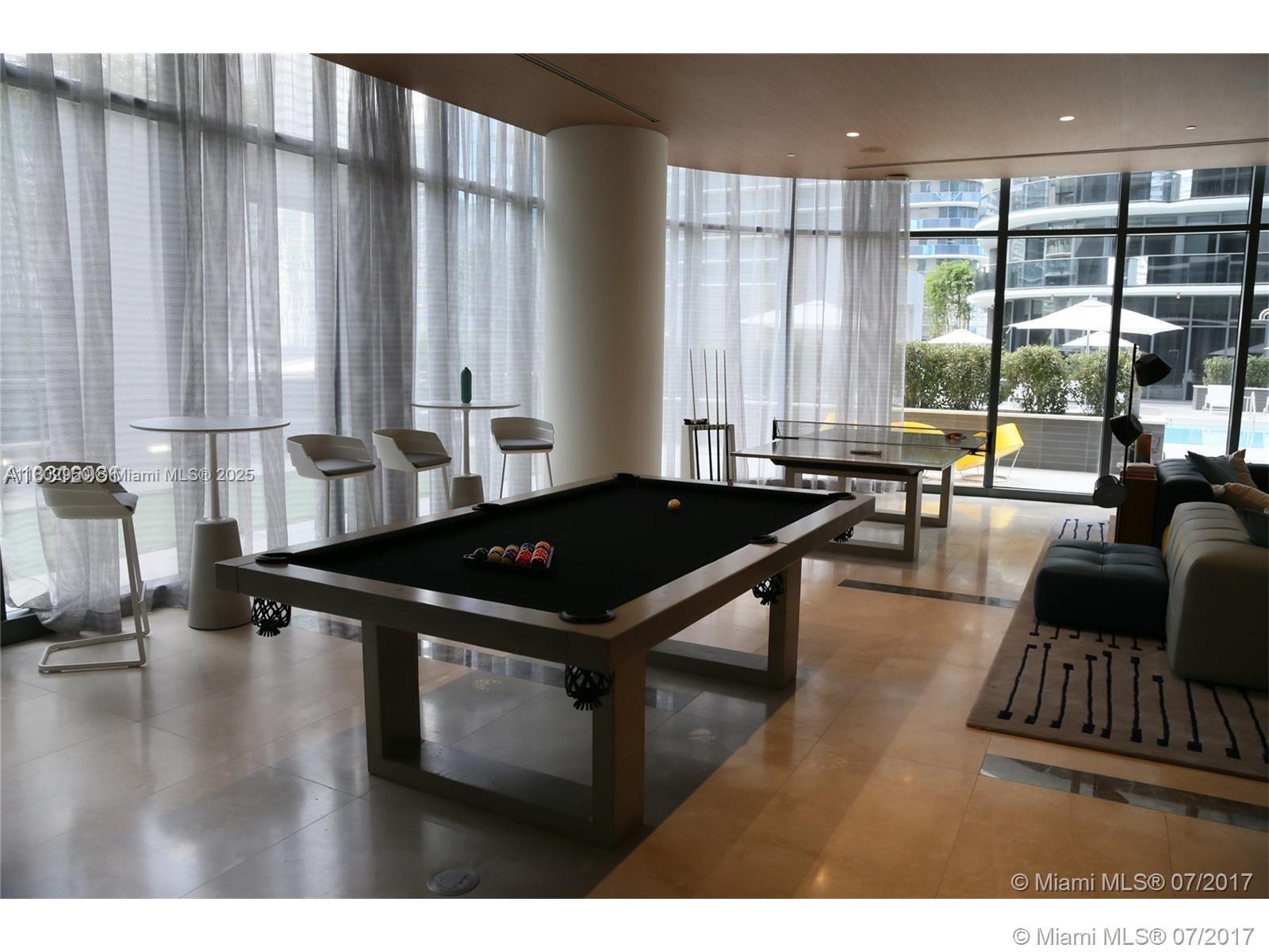 55 SW 9th St #3409, Miami FL 33130