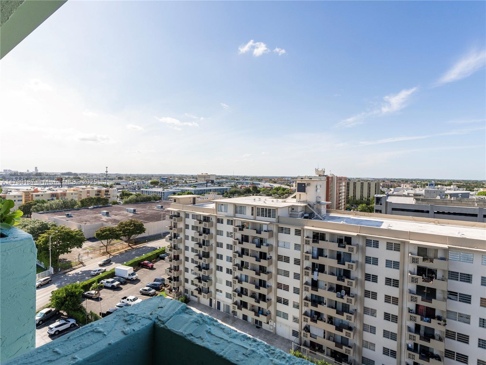 1825 W 44th Pl #1205, Hialeah, Florida image 14