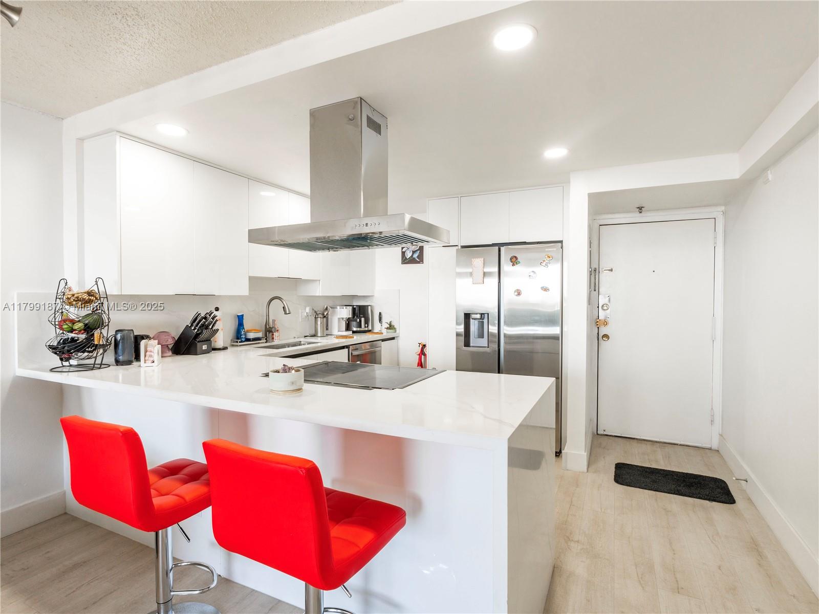 1825 W 44th Pl 1205