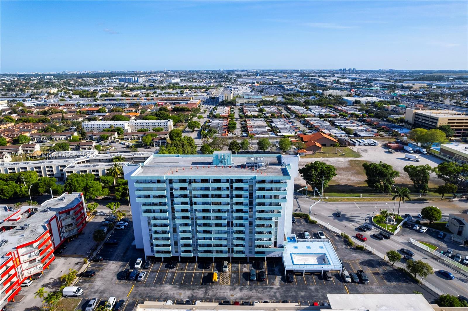 1825 W 44th Pl 1205