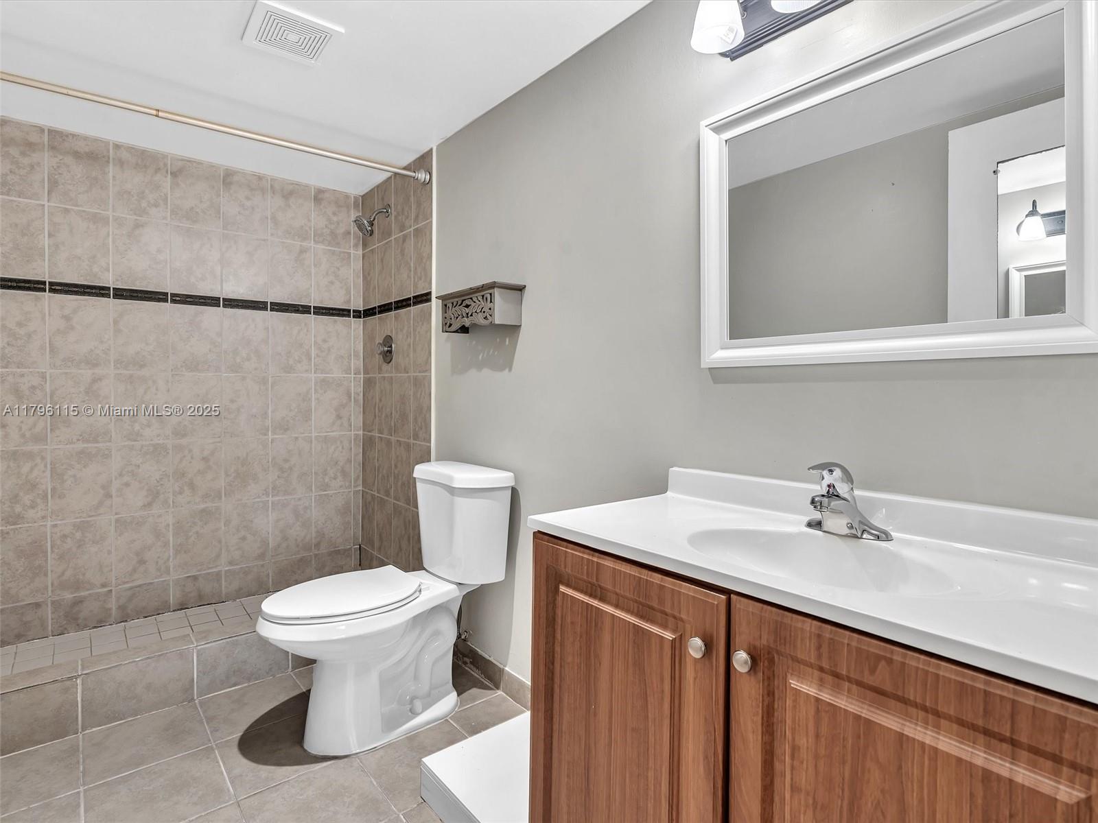 4176 Inverrary Dr #102, Lauderhill, Florida image 16