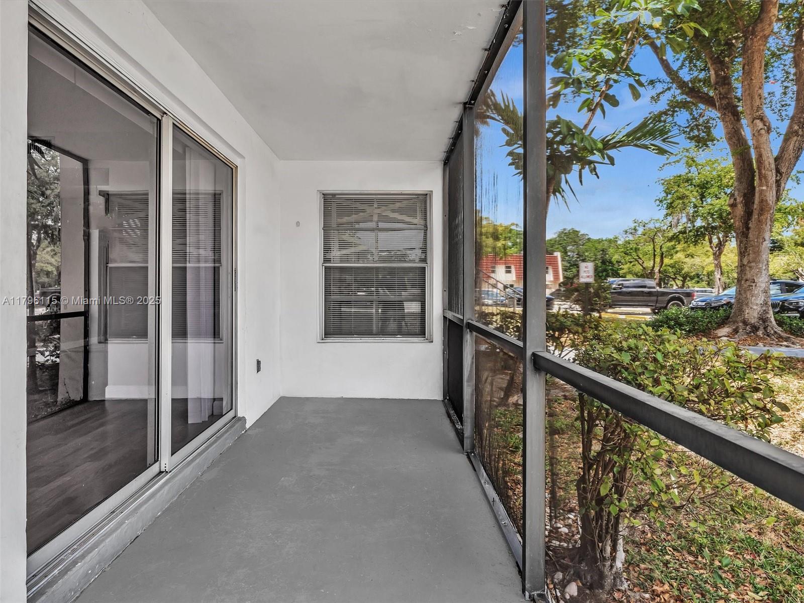 4176 Inverrary Dr #102, Lauderhill, Florida image 28